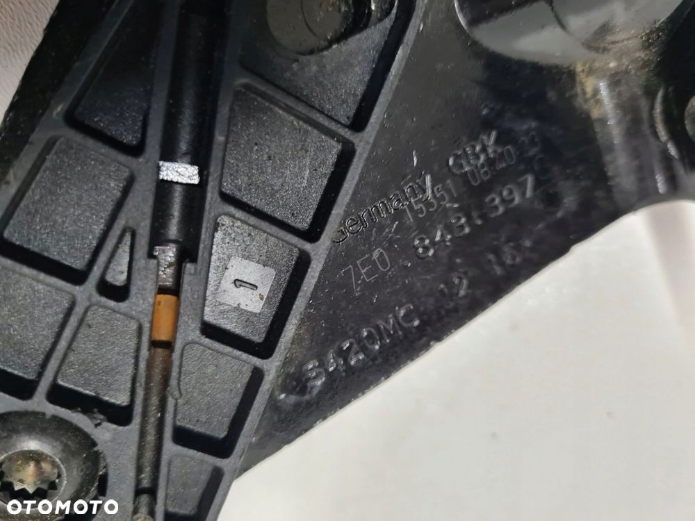 VW T5 T6 rolka prowadnica drzwi przesuwnych z blokadą LEWA 7E0843397 - 2