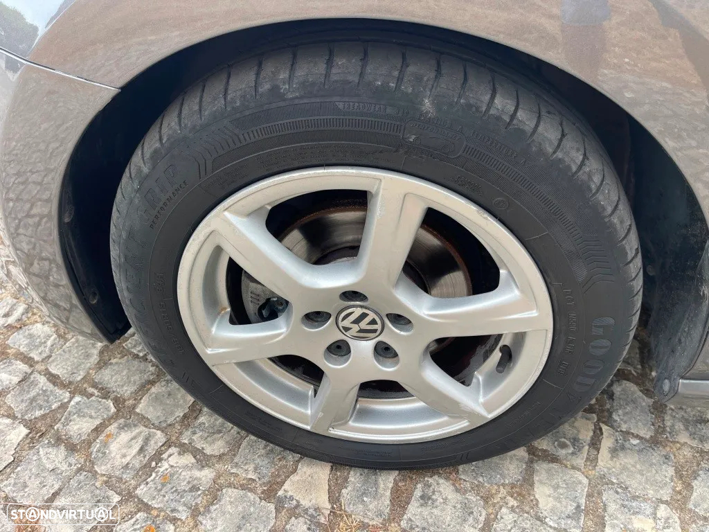 VW Polo 1.6 TDI Confortline BlueMotion - 9