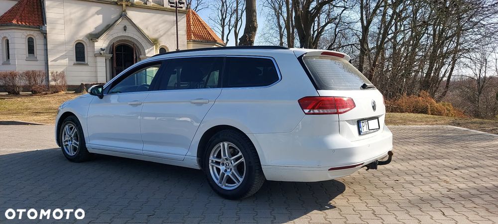 Volkswagen Passat Variant 2.0 TDI DSG (BlueMotion Technology) Highline - 4