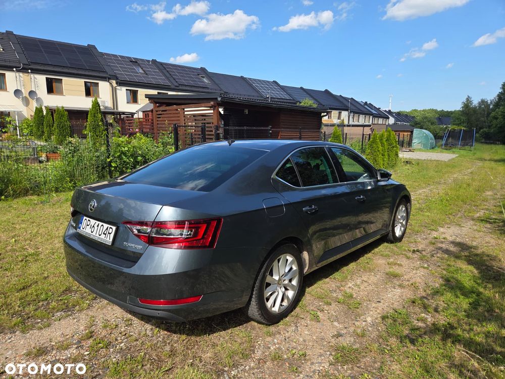 Skoda Superb 2.0 TSI Style DSG - 5