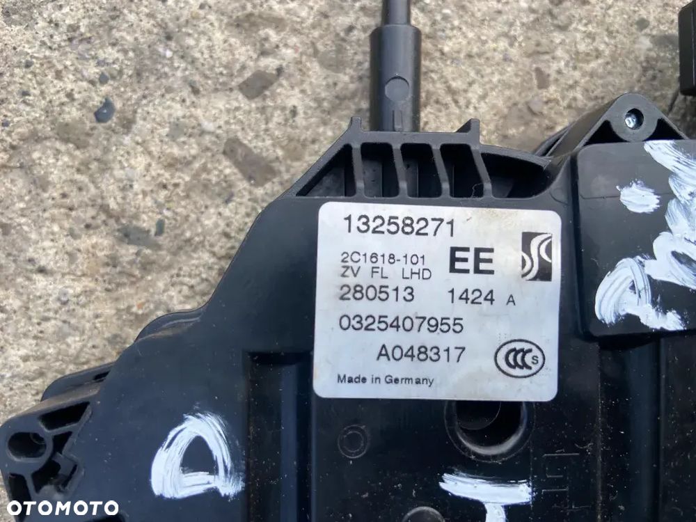 Siłownik centralnego zamka Zamek Opel Corsa D - 5