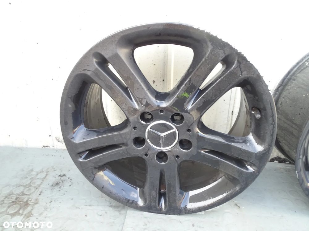 E klasa W211 Felga 8Jx17 ET38 2114013802 - 2