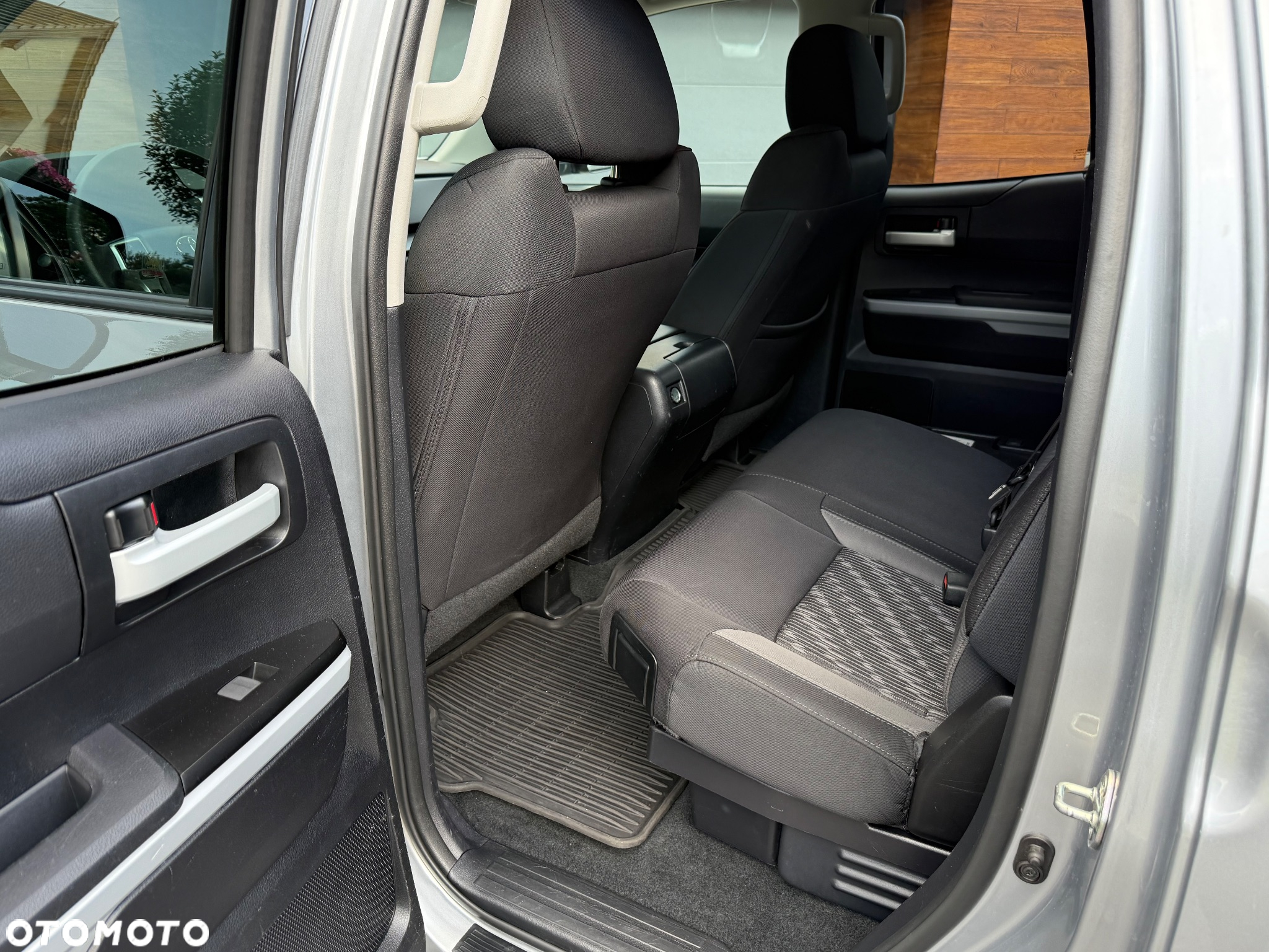 Toyota Tundra - 14