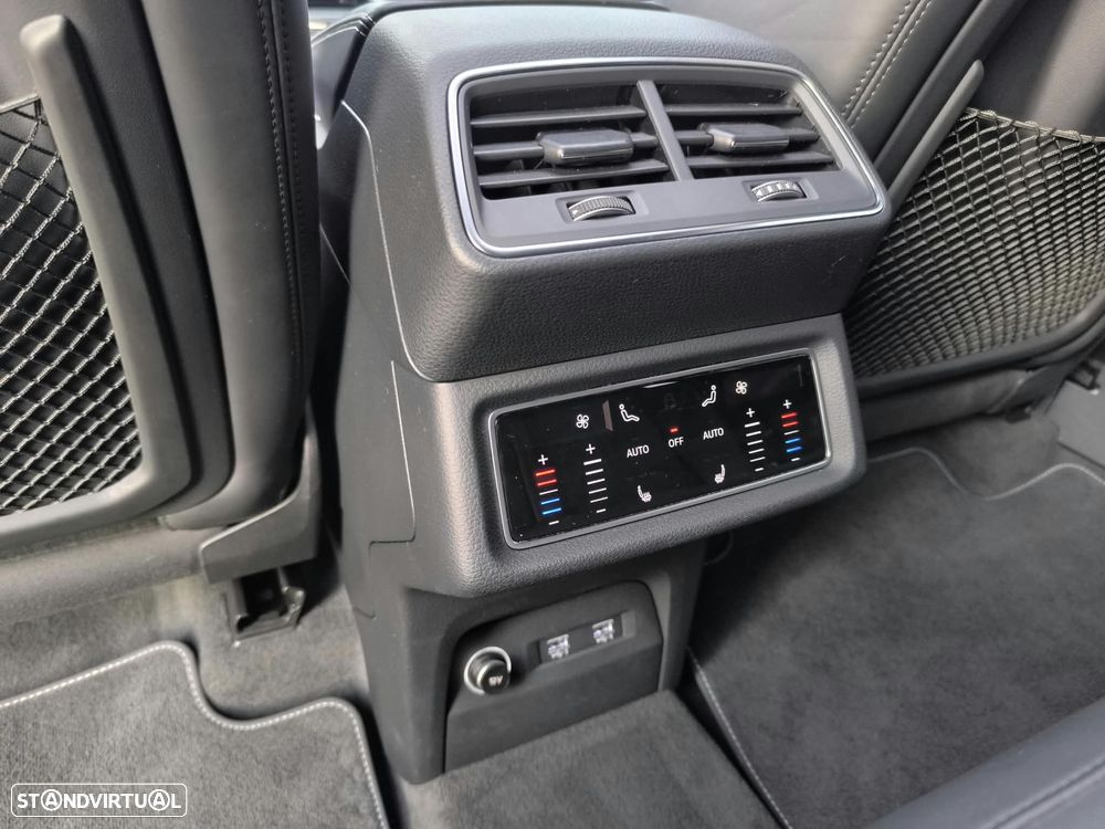 Audi e-tron 55 quattro S line - 35