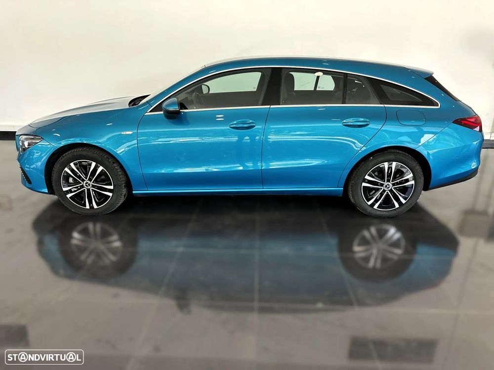 Mercedes-Benz CLA 250 e Shooting Brake Progressive - 4