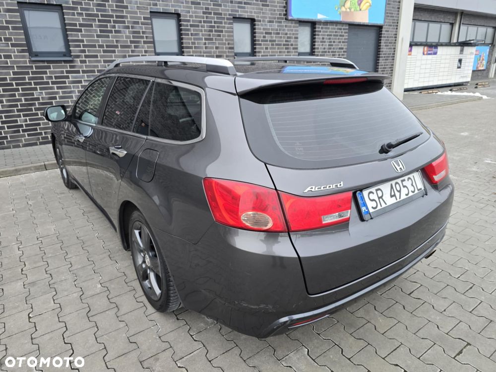 Honda Accord 2.0 Executive - 14