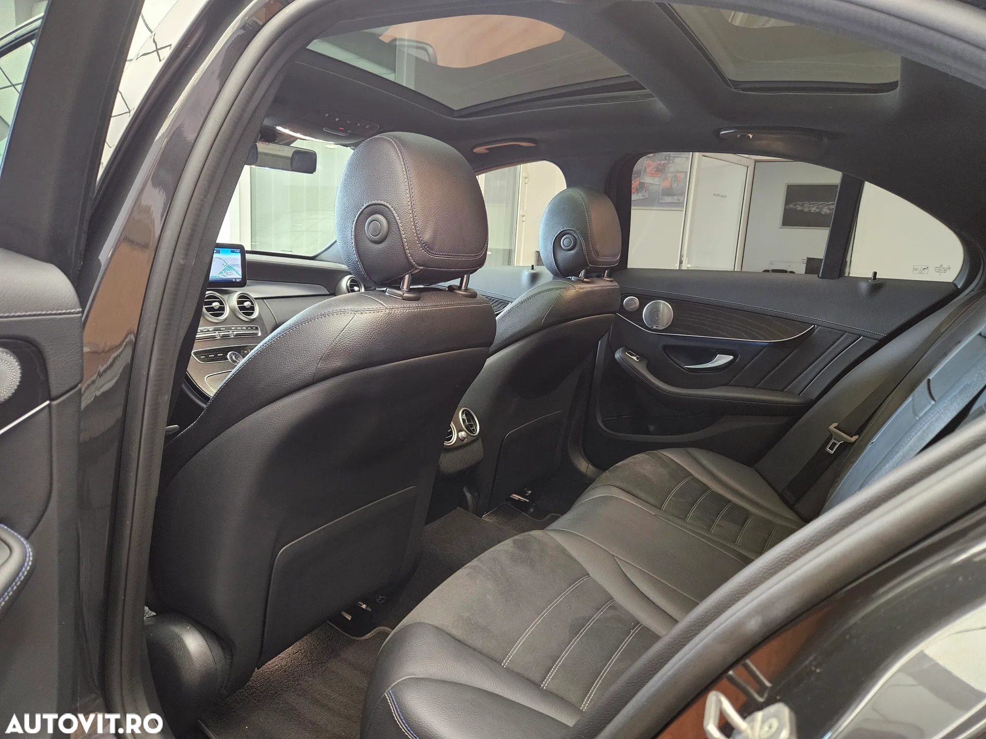 Mercedes-Benz C 220 d 4MATIC Aut - 12