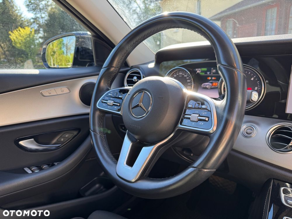 Mercedes-Benz Klasa E 300 de 9G-TRONIC Exclusive - 15
