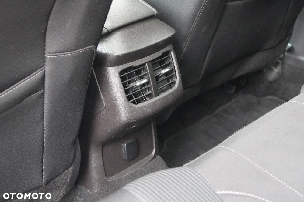 Ford Mondeo - 34