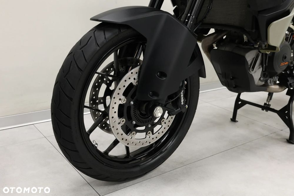 KTM Adventure - 33