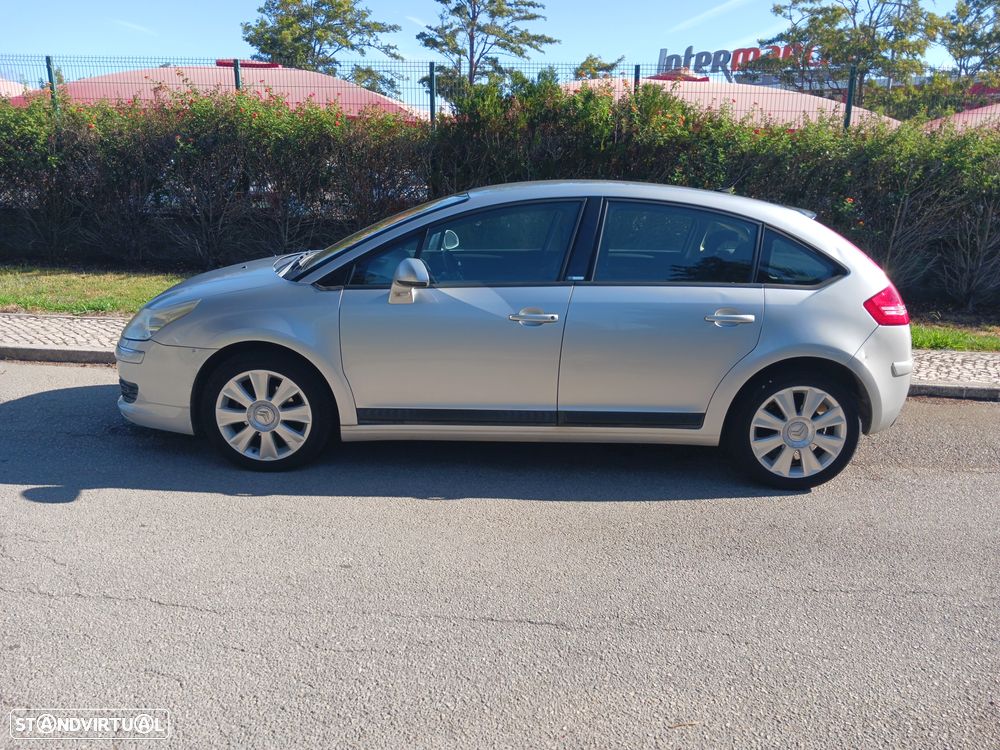 Citroën C4 1.6 HDi 110 Exclusive - 8
