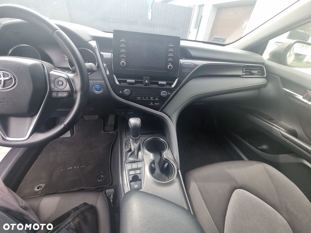 Toyota Camry 2.5 Hybrid Comfort CVT - 23