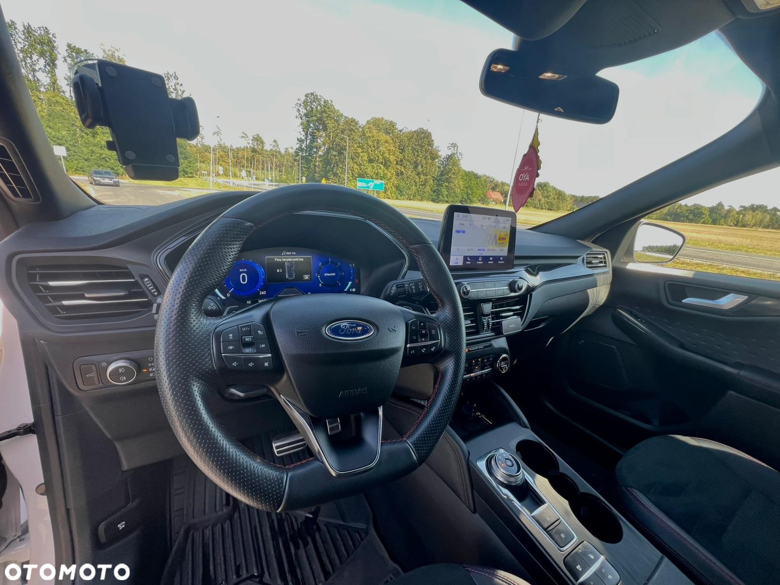 Ford Kuga 2.0 EcoBlue 4x4 ST-LINE - 27
