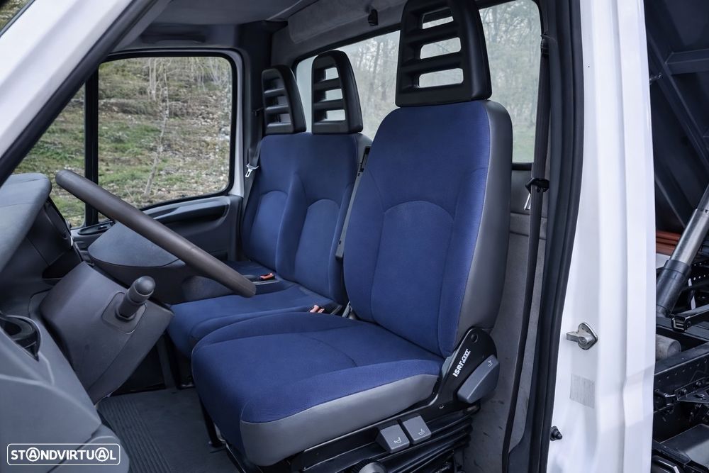 Iveco Daily - 25