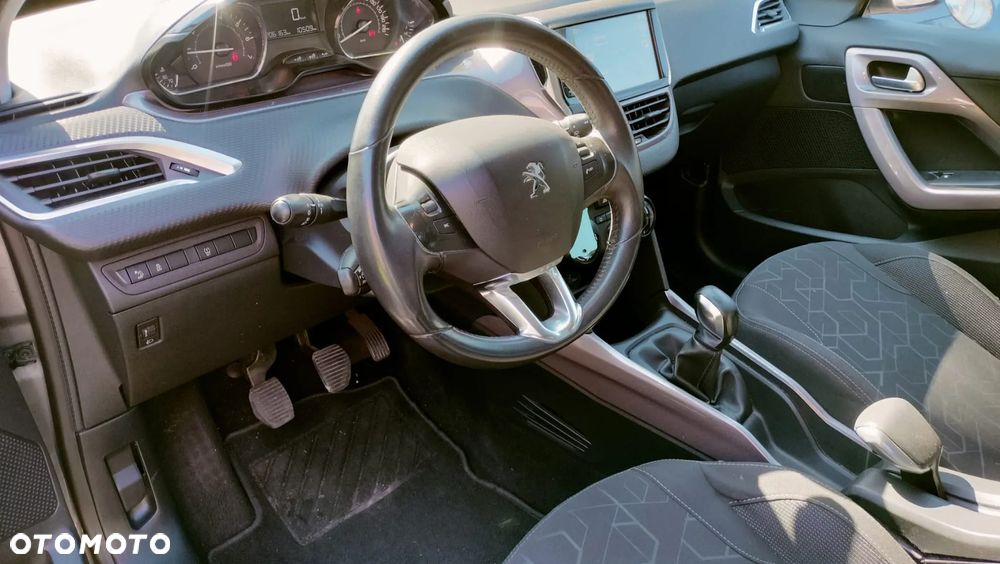 Peugeot 2008 1.2 Pure Tech Style - 27