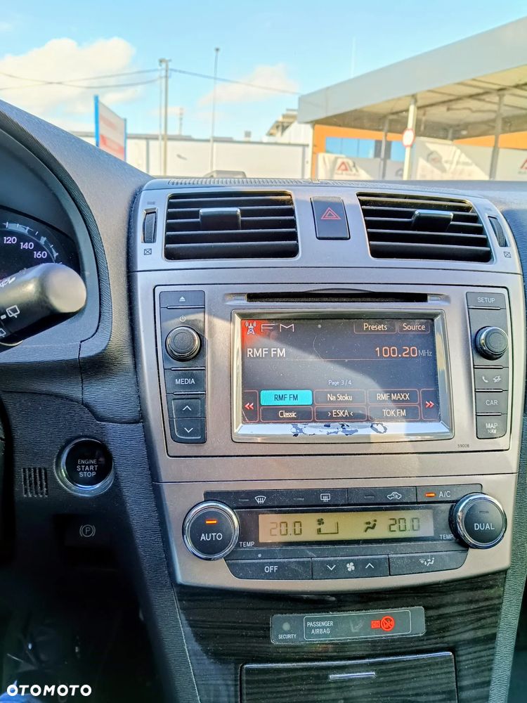 Toyota Avensis 2.0 D-4D Premium - 18