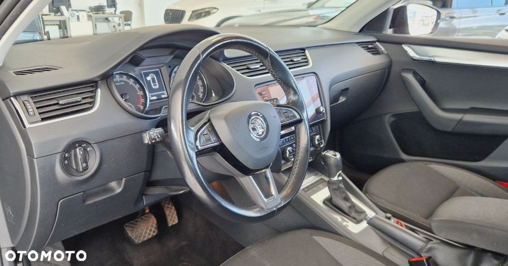 Skoda Octavia 2.0 TDI Ambition DSG - 14