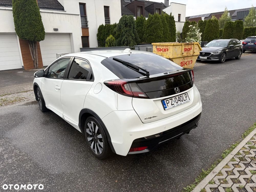 Honda Civic 1.8 Lifestyle (Honda Connect+) - 4