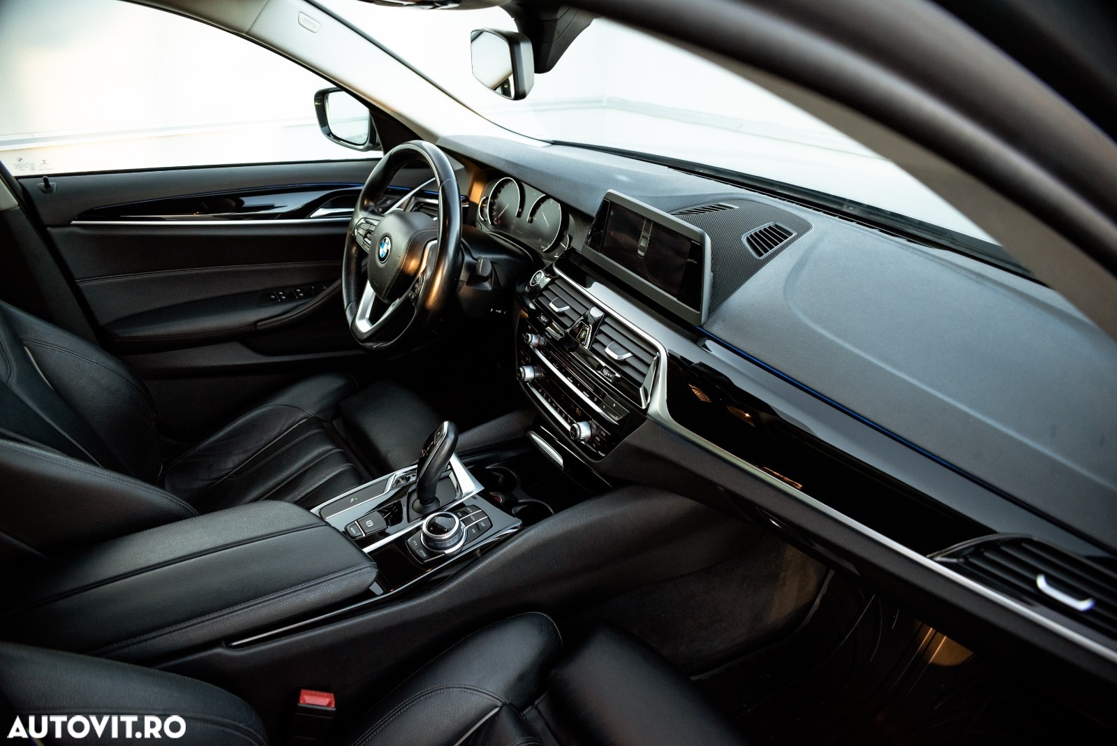 BMW Seria 5 520d AT - 22