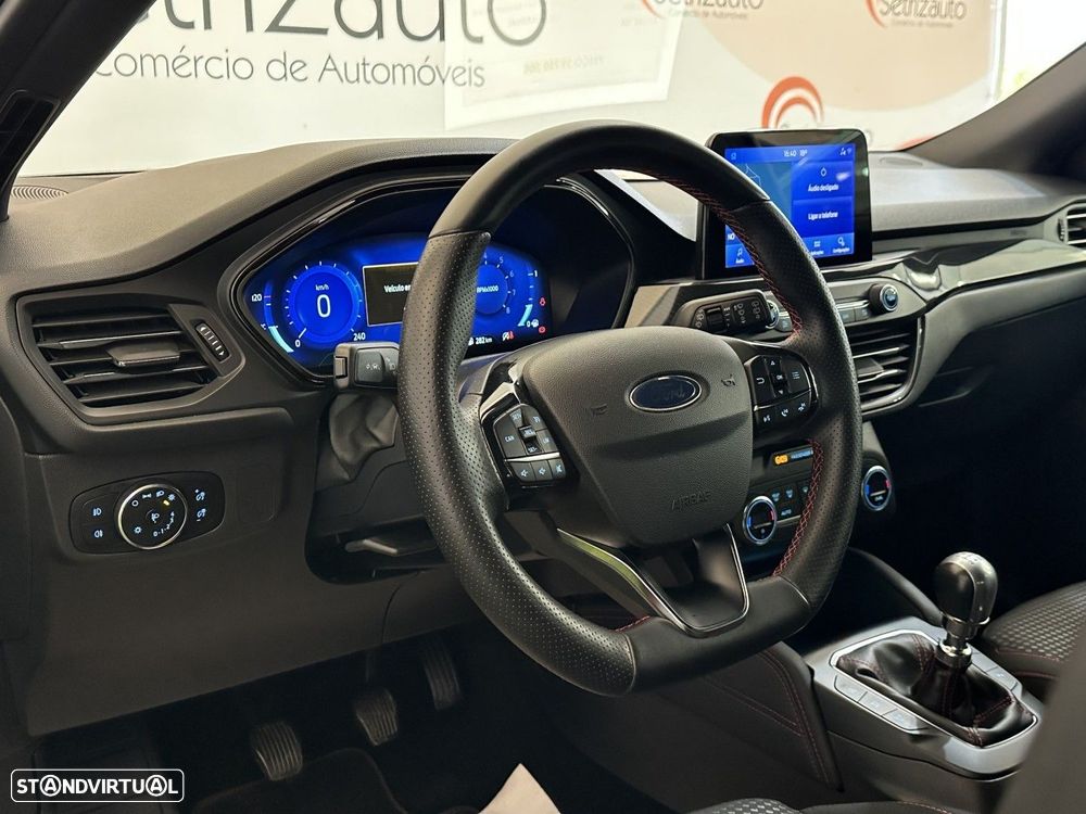 Ford Focus 1.0 EcoBoost MHEV ST-Line - 14