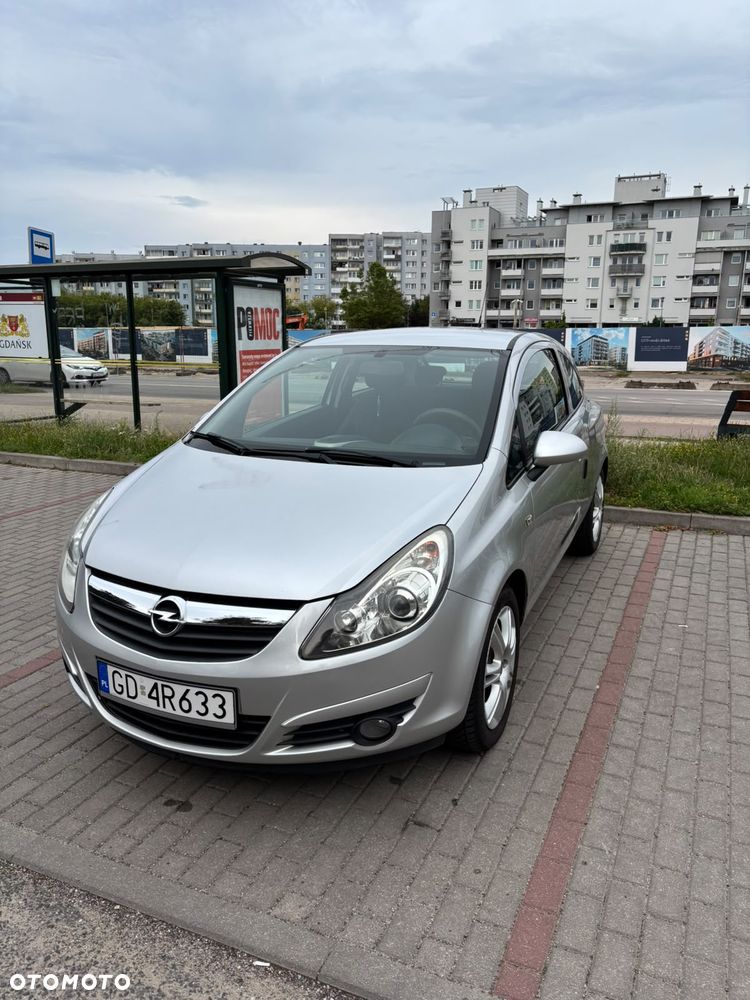 Opel Corsa 1.2 16V Essentia - 1