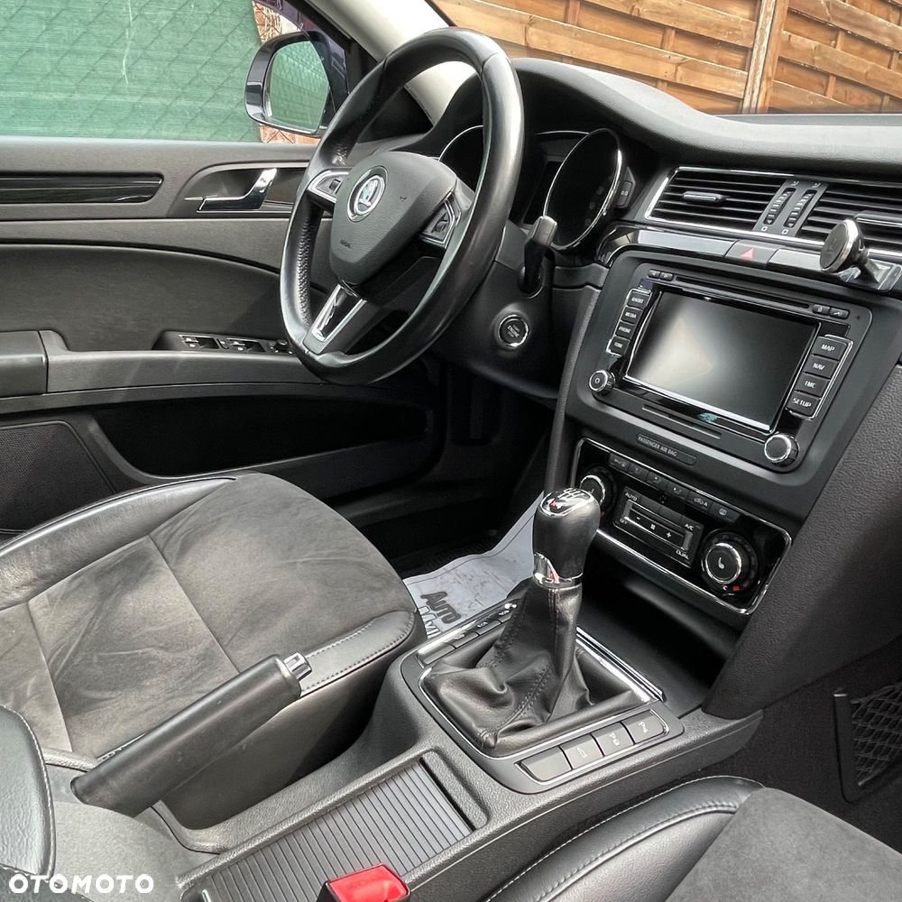 Skoda Superb 2.0 TDI 4x4 Ambition - 14