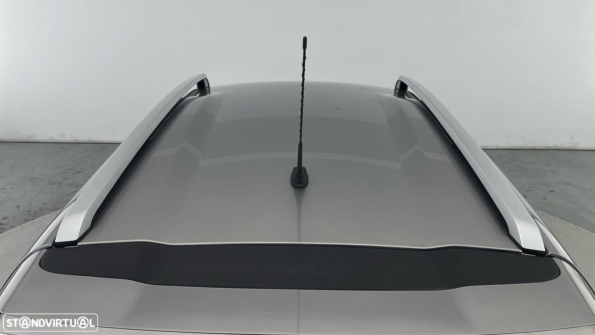 Peugeot 2008 1.2 PureTech Allure EAT6 - 10