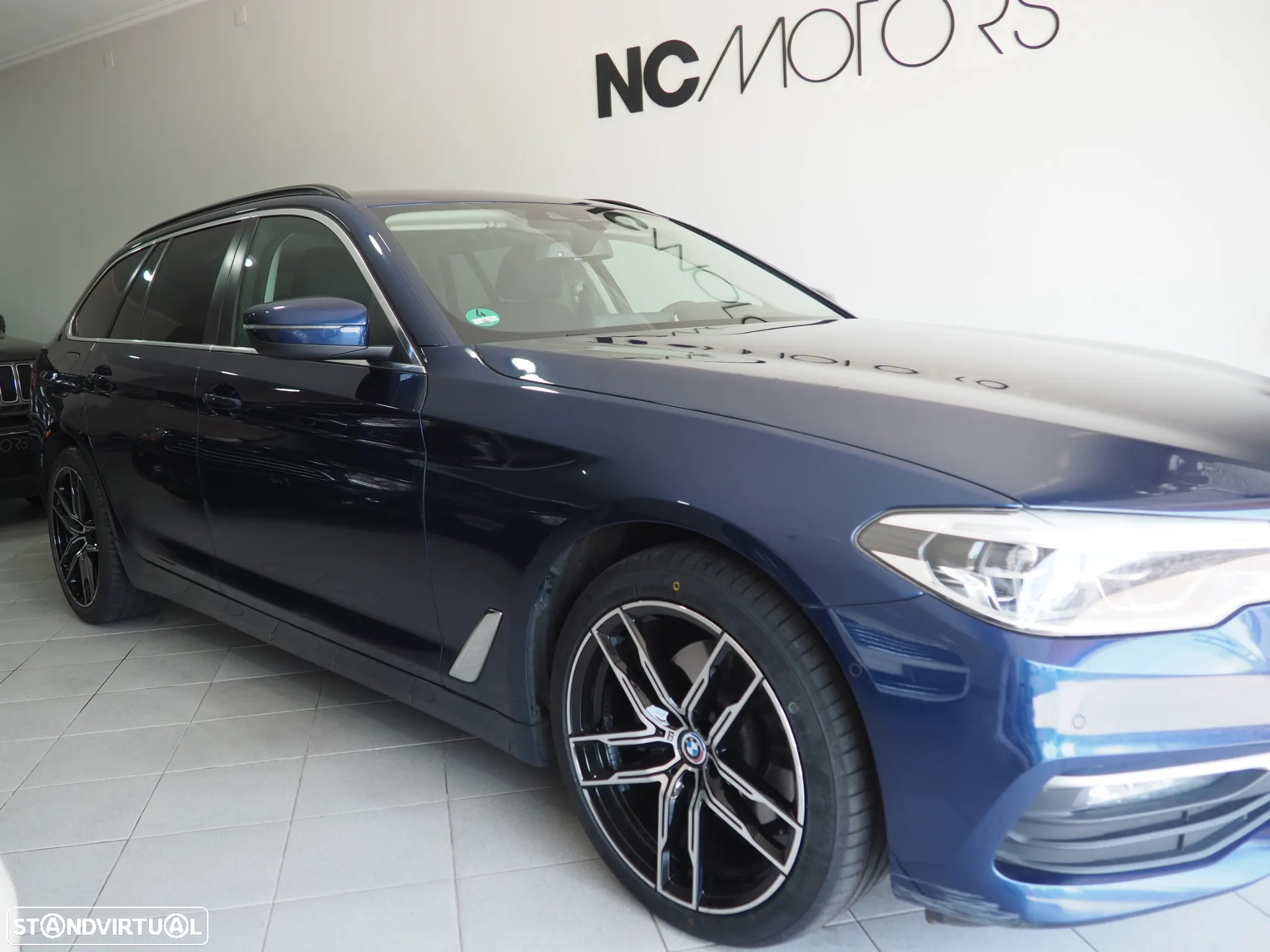 BMW 520 d xDrive Line Luxury Auto - 26
