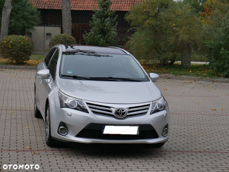 Toyota Avensis Touring Sports 1.8 Executive - 3