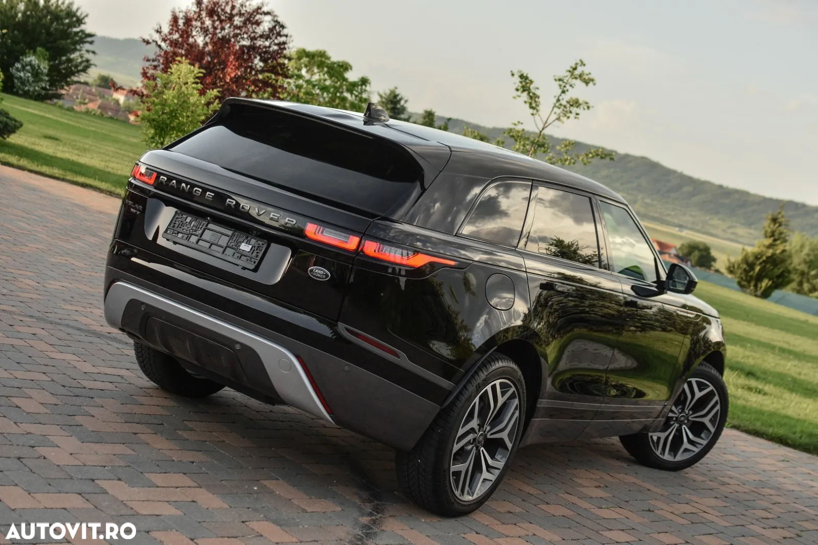 Land Rover Range Rover Velar 2.0 R-Dynamic HSE - 26