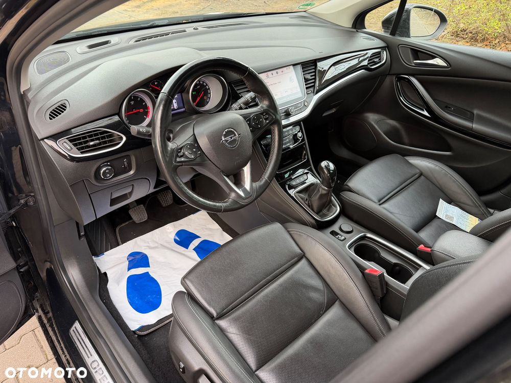 Opel Astra 1.6 Turbo Start/Stop Sports Tourer Innovation - 27