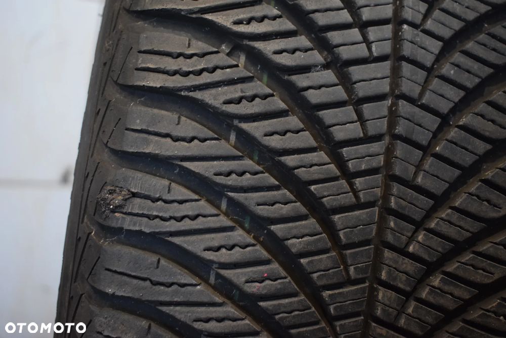 R19 225/45 Goodyear Vector 4Seasons GEN-2 Cena za parę - 7