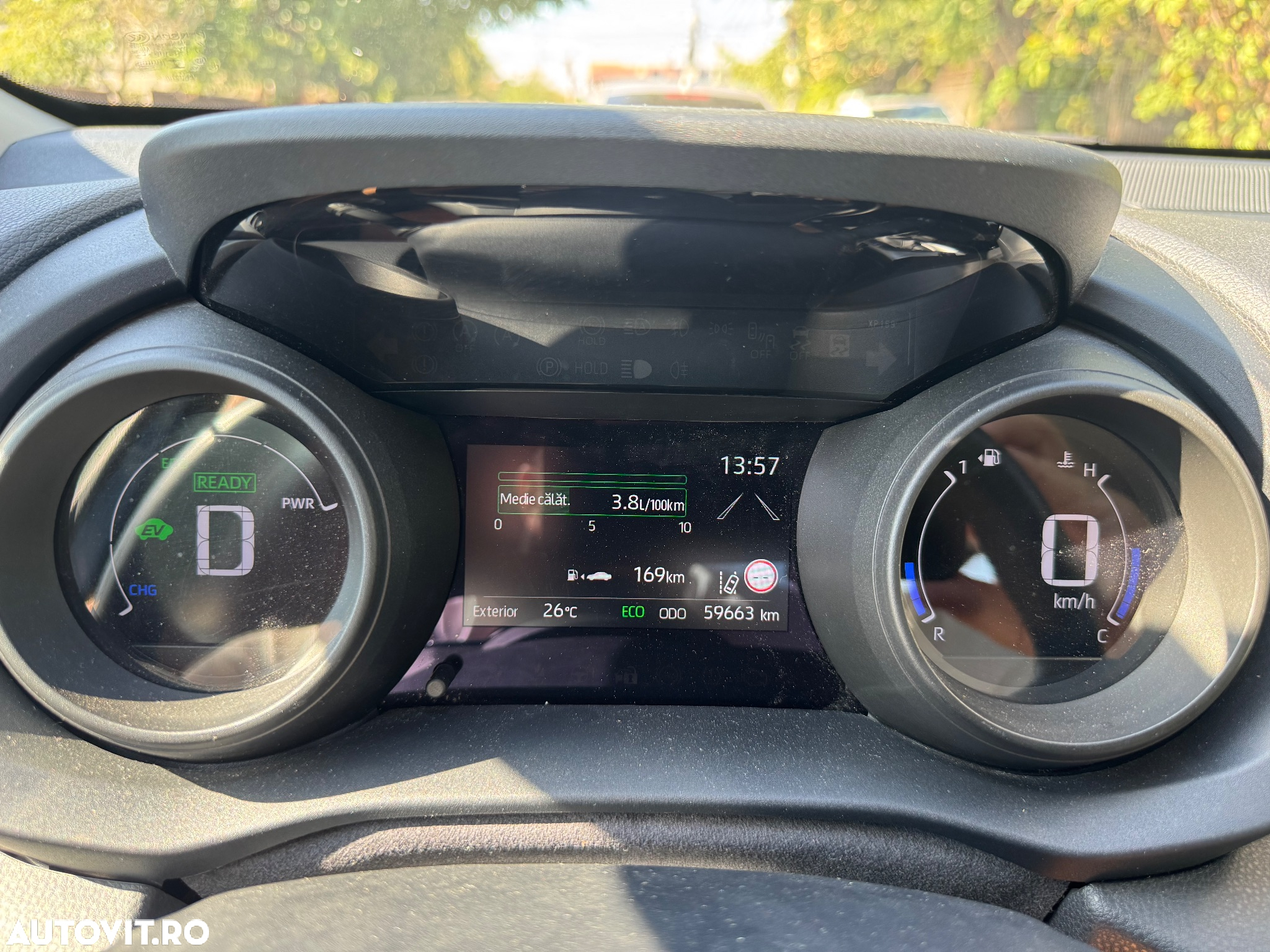 Toyota Yaris Hybrid 116 1.5 VVT-i Business Edition - 23