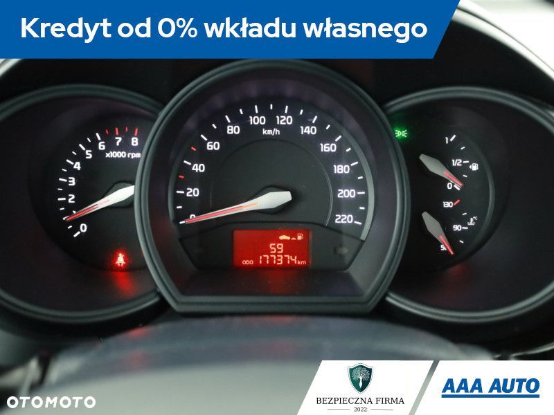 Kia Rio - 14