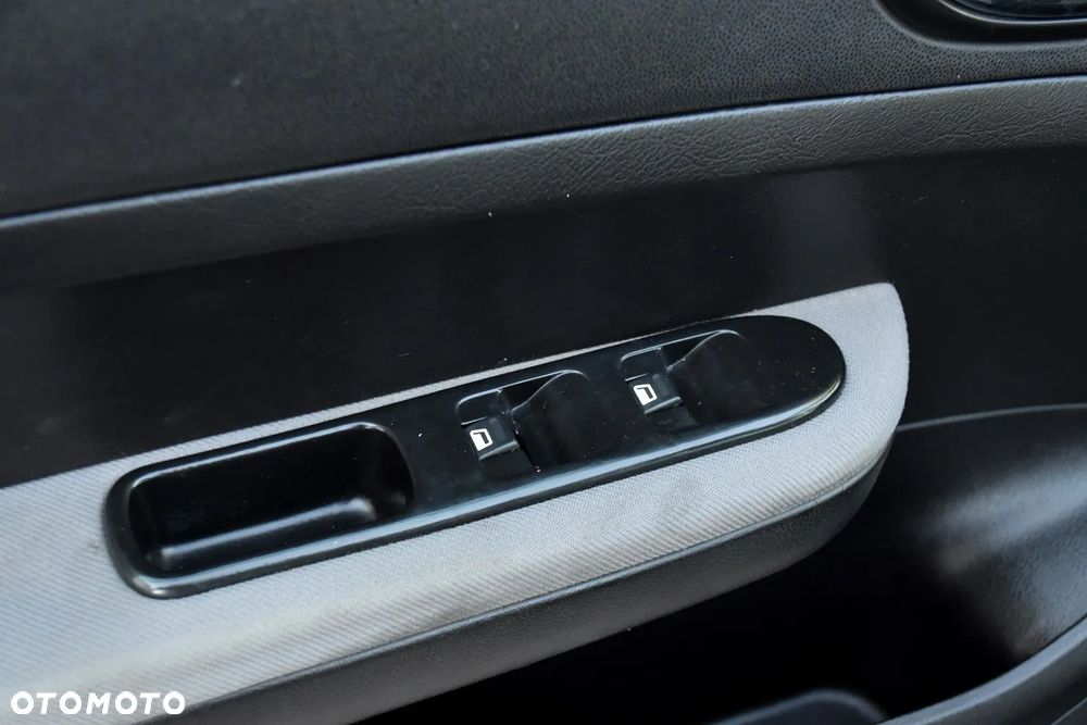 Peugeot 307 1.4 XR - 26