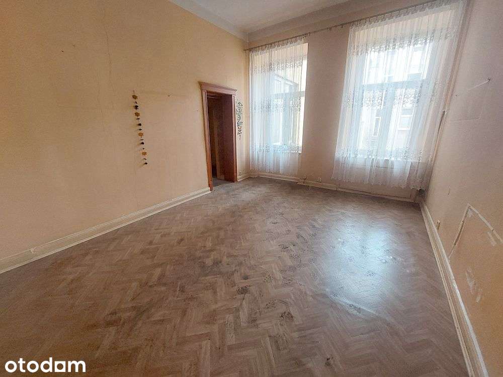 1 pokojowe Śródmieście II piętro winda- Prywatna kamienica
