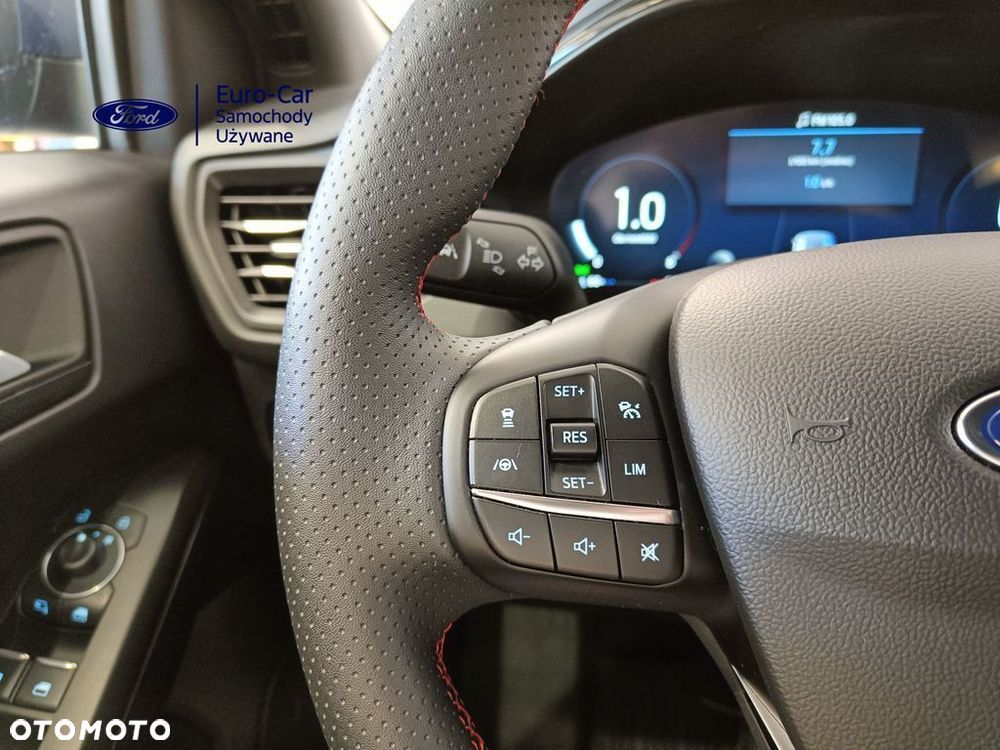 Ford Focus 1.0 EcoBoost mHEV ST-Line X - 22