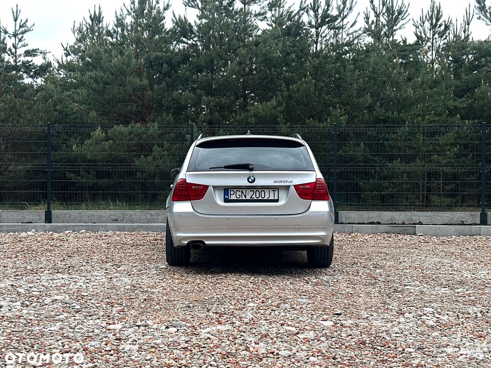 BMW Seria 3 - 22