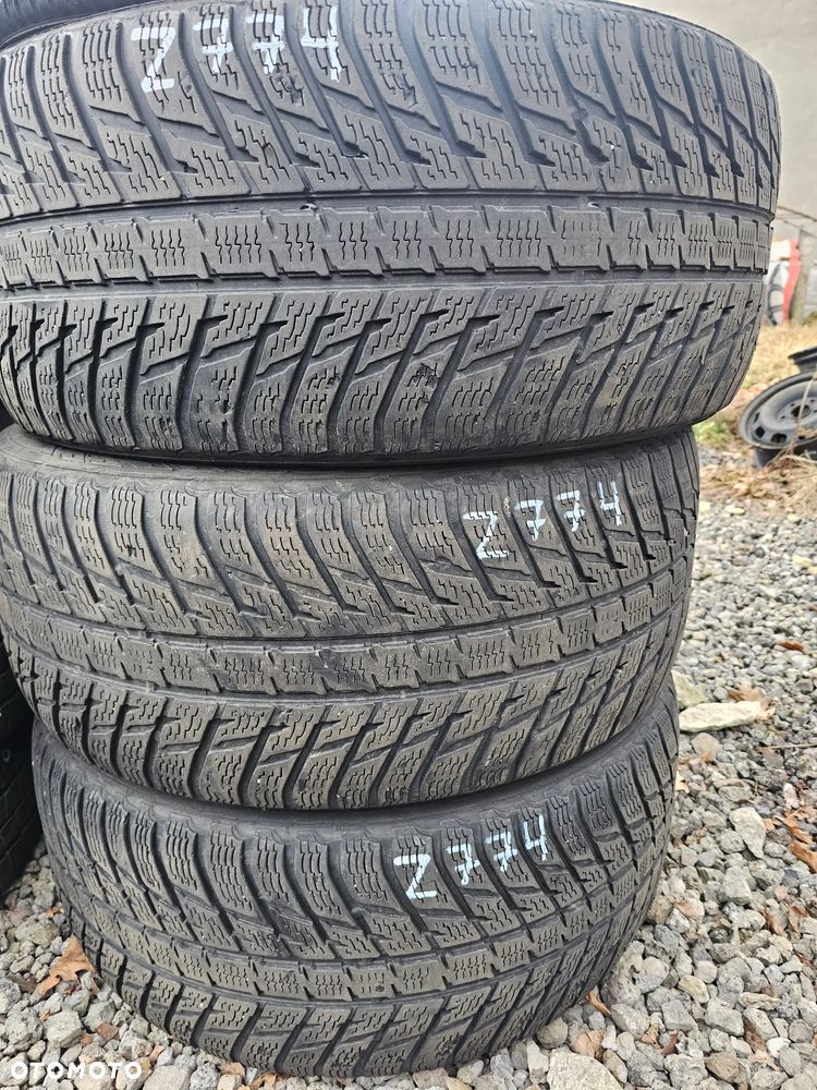 Opony zimowe NOKIAN 275/45R20 110V WR SUV 3 (2x4,0 2x5,0mm) (DOT: 1x5215 1x1716) Z774