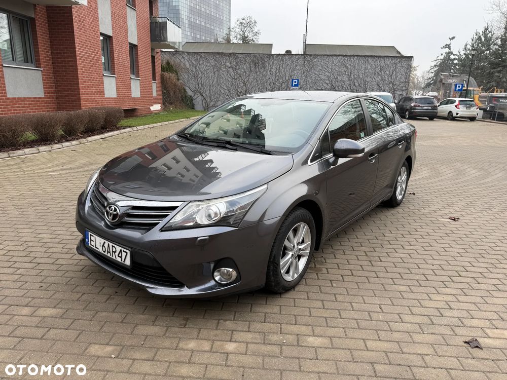 Toyota Avensis 1.8 Sol EU5 MS - 9