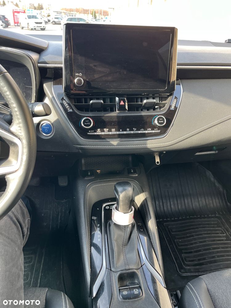 Toyota Corolla 1.8 Hybrid Comfort - 12