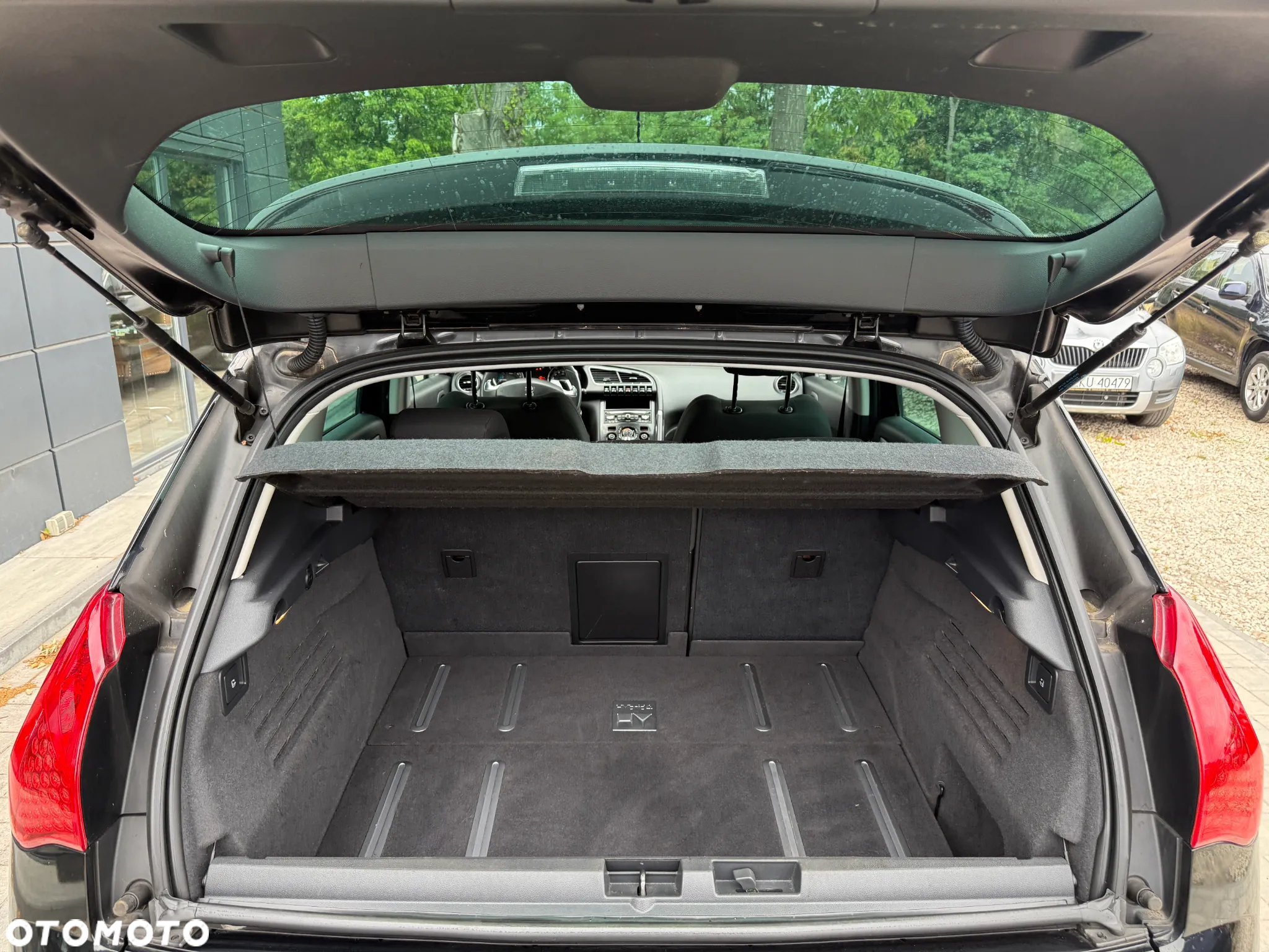 Peugeot 3008 Hybrid4 - 24