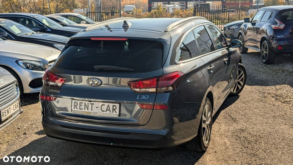 Hyundai i30 1.4 T-GDI Family+ - 11