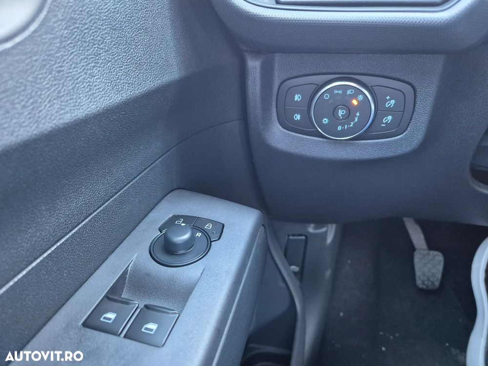 Ford Transit Courier DCIV Trend 1.5L EcoBlue 100 CP M6 FWD - 18