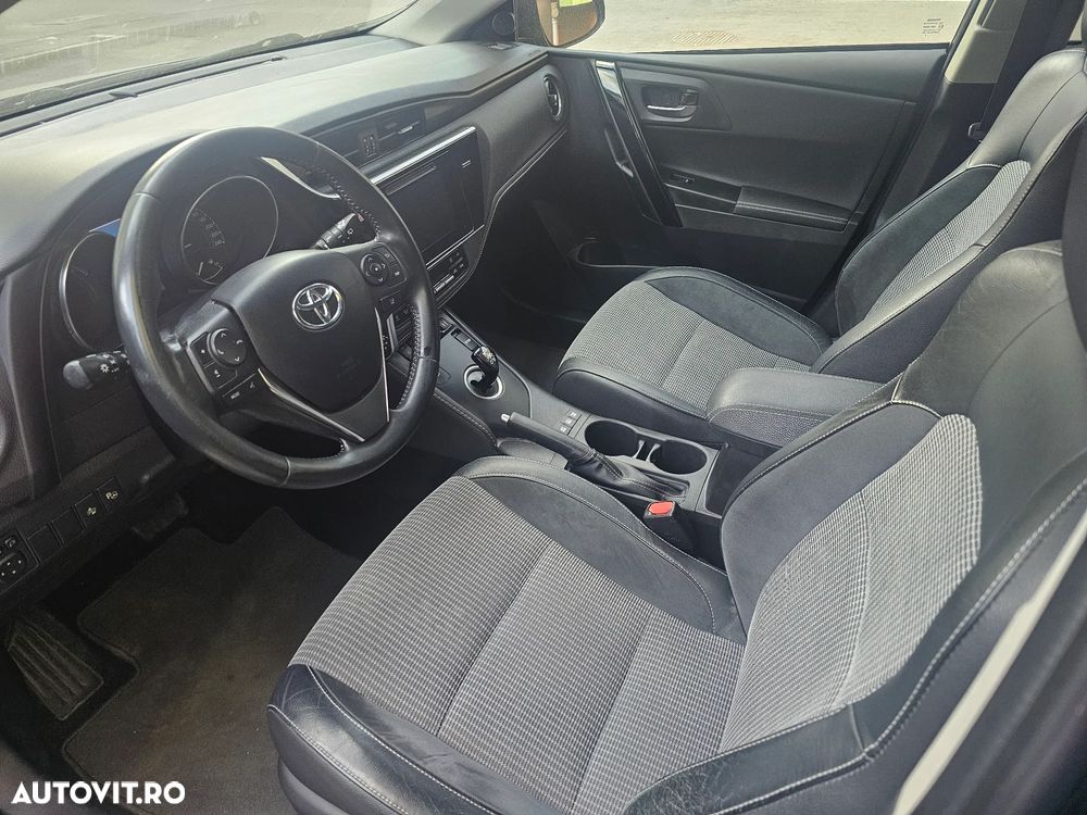 Toyota Auris 1.8 VVT-i Automatik Executive - 6