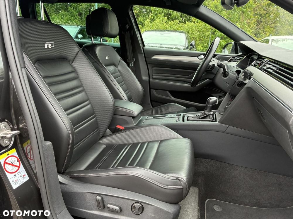 Volkswagen Passat - 15
