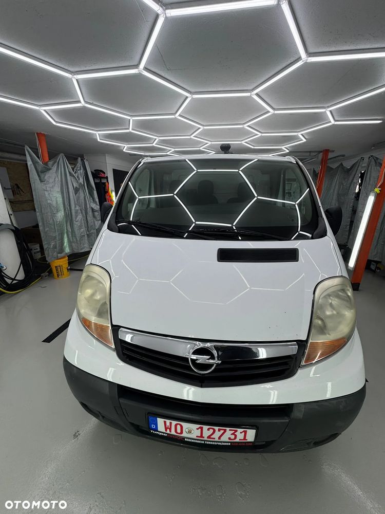 Opel Vivaro - 2