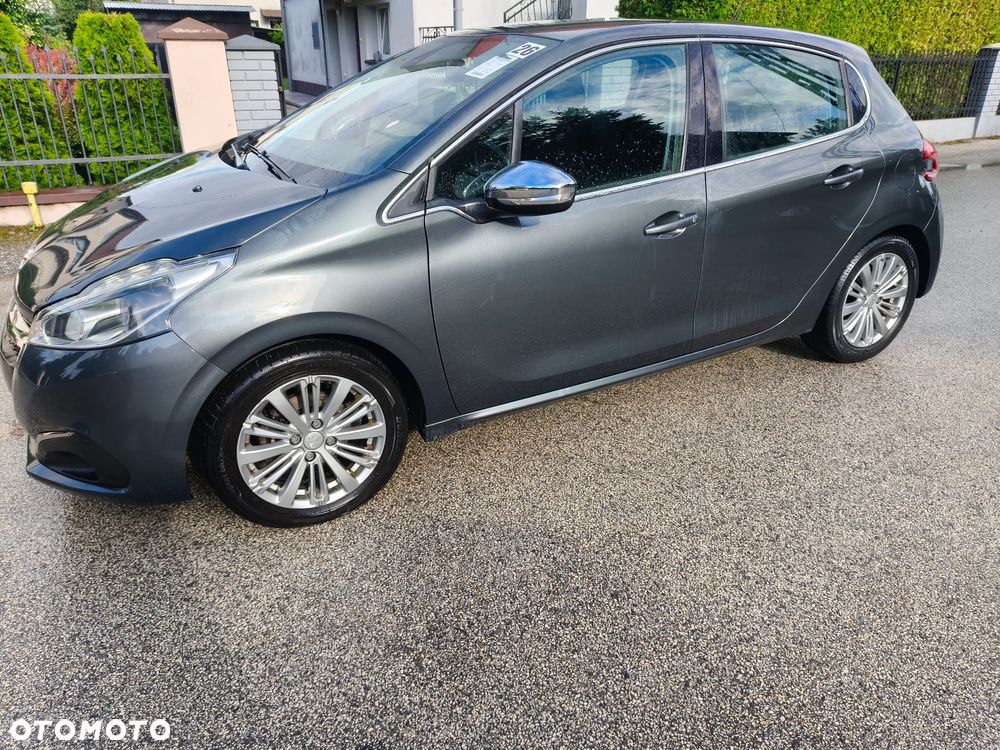 Peugeot 208 1.2 PureTech Allure - 2