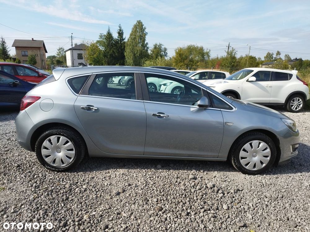 Opel Astra - 8