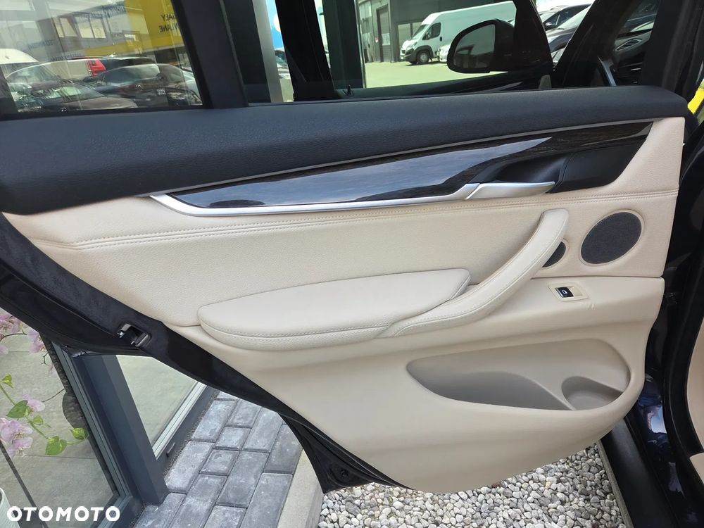 BMW X5 xDrive30d - 37
